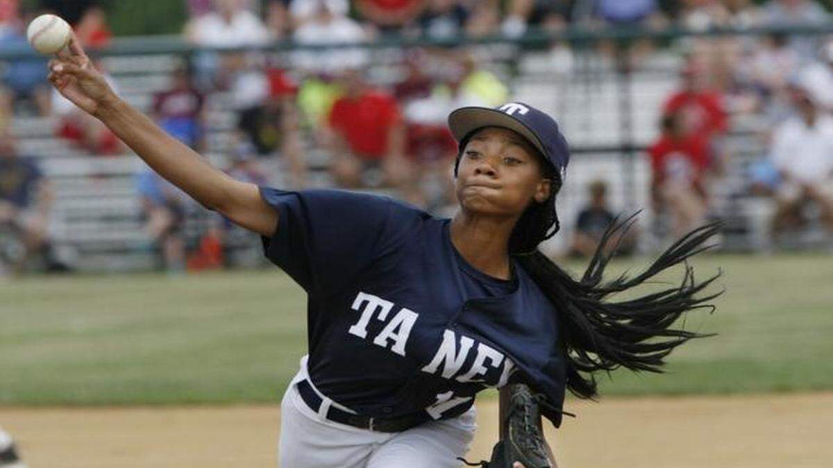 
Taney starting pitcher Mo’Ne Davis 
