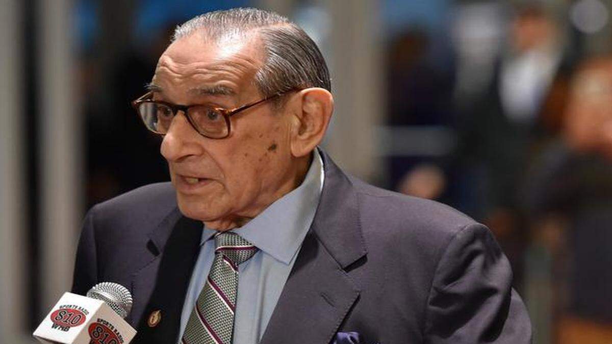 
Howard Garfinkel’s basketball camps attracted young players who went on to become some of the greatest in the game’s history.
