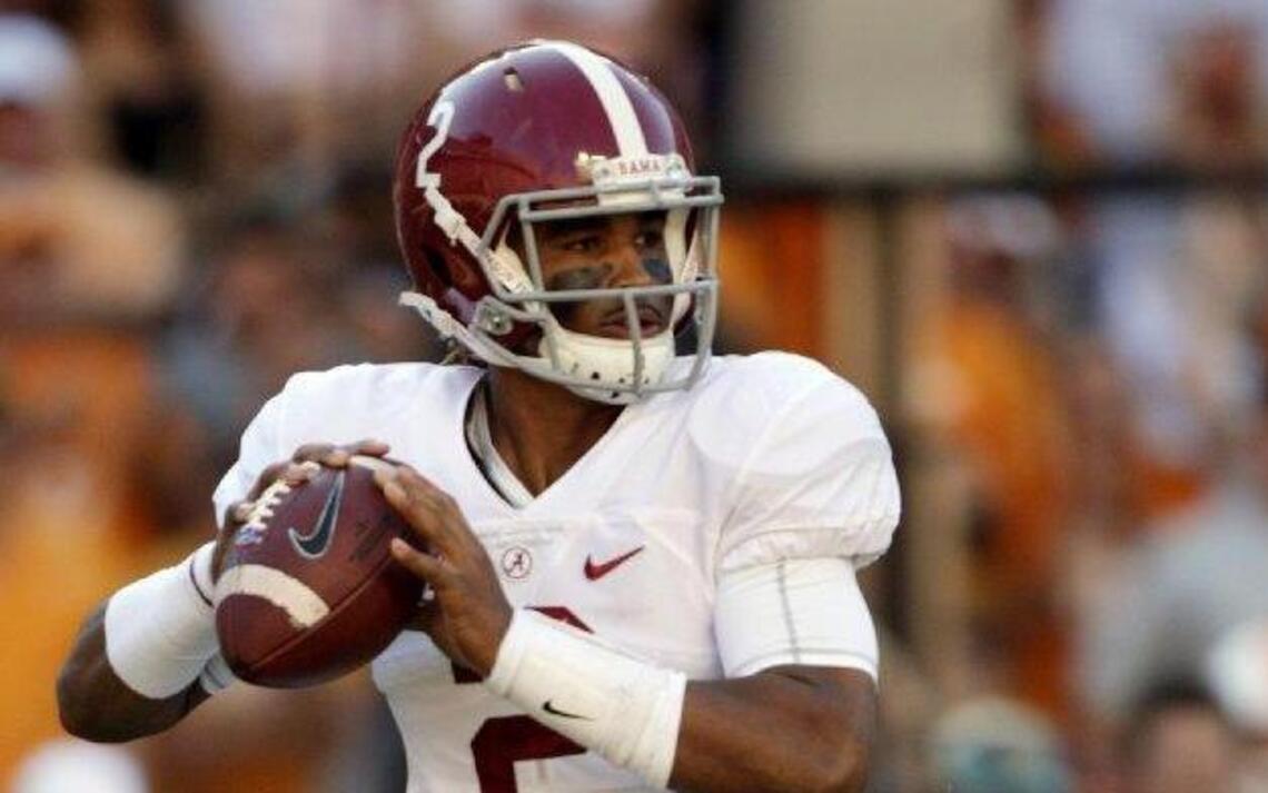 Crimson Tide, Buckeyes top college football world