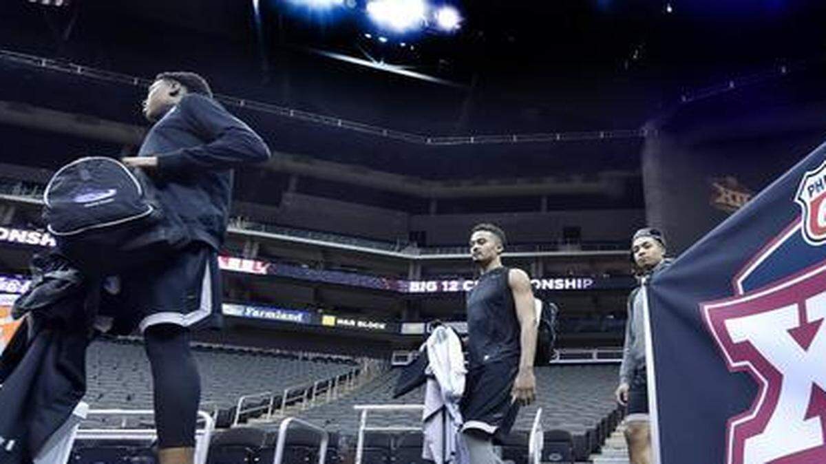 
Members of the Kansas State basketball team took the floor for a brief workout Tuesday evening at the Sprint Center, where the Big 12 Tournament will start Wednesday when the Wildcats tip off against TCU at 6 p.m.
