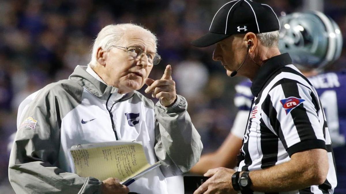 K-State coach Bill Snyder discussed a call with an official last season. The Wildcats had 13 penalties and 131 penalty yards Saturday against Florida Atlantic.