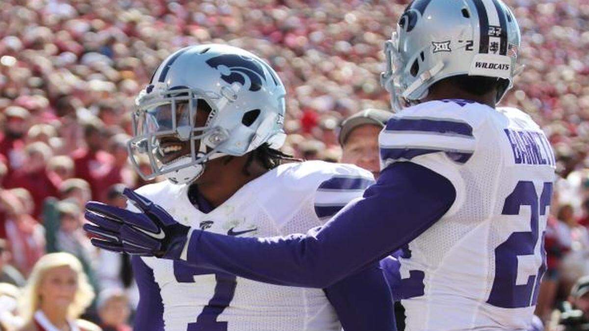 
Returning K-State defensive backs Danzel McDaniel (left) and Dante Barnett (22) are confident ahead of the Wildcats’ spring game.
