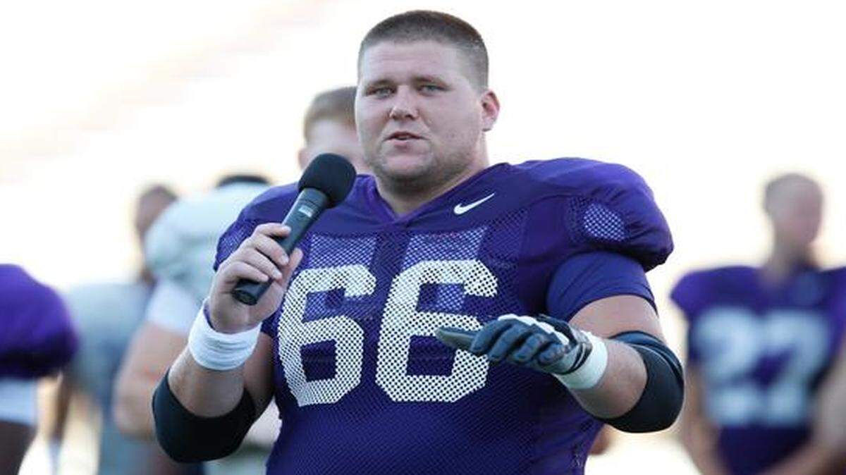 
Kansas State center B.J. Finney is one of six finalists for the Rimington Trophy, presented to the top center in college football.
