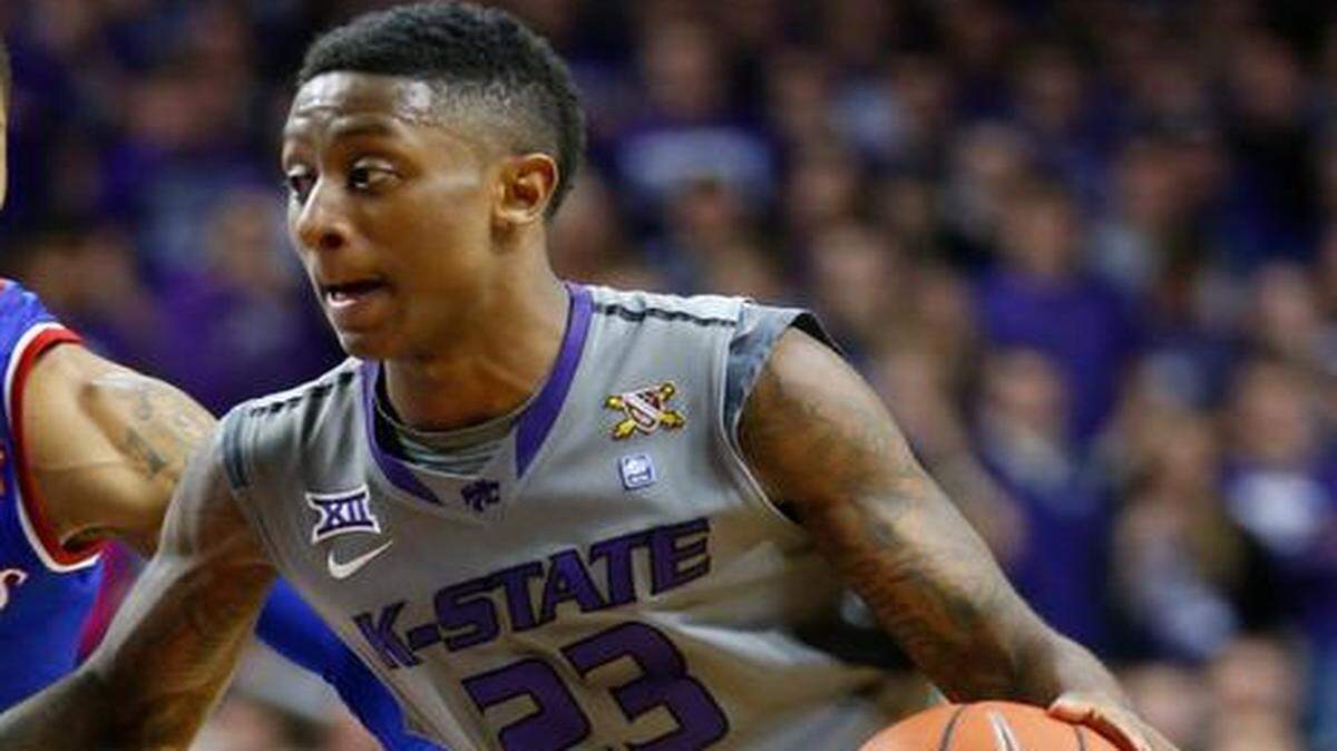 
K-State guard Nigel Johnson drives to the basket against Kansas.(February 23, 2015)
