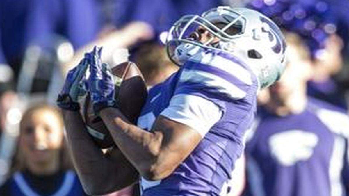 
Kansas State Wildcats wide receiver Tyler Lockett (left) is a finalist for the Campbell Trophy, known as the “Academic Heisman Trophy”
