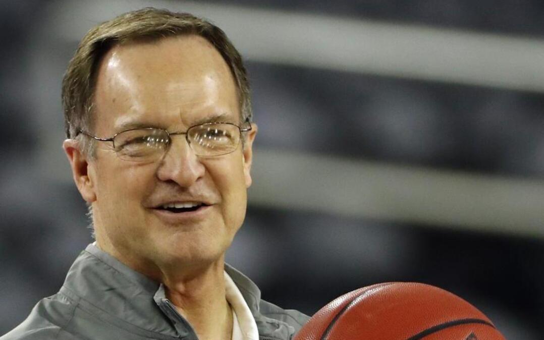 Oklahoma head coach Lon Kruger led the Sooners to the Final Four last season.