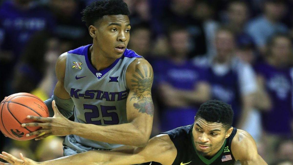 Kansas State’s Wesley Iwundu (left) made just 1 of 9 shots in a 77-68 loss to Baylor on Saturday in Manhattan, Kan.
