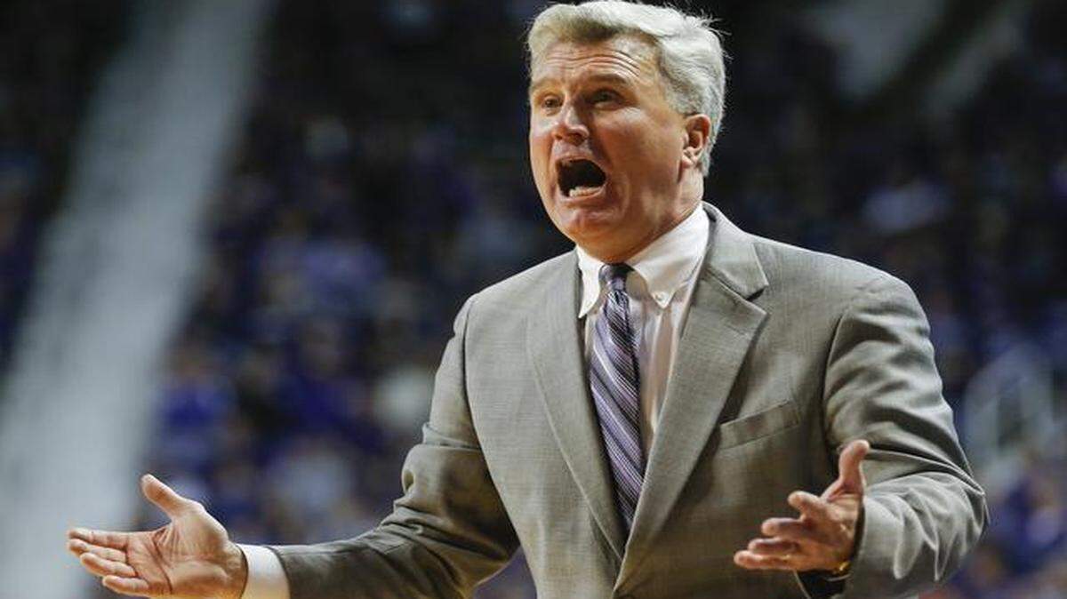 
Kansas State coach Bruce Weber argued with a referee last season.
