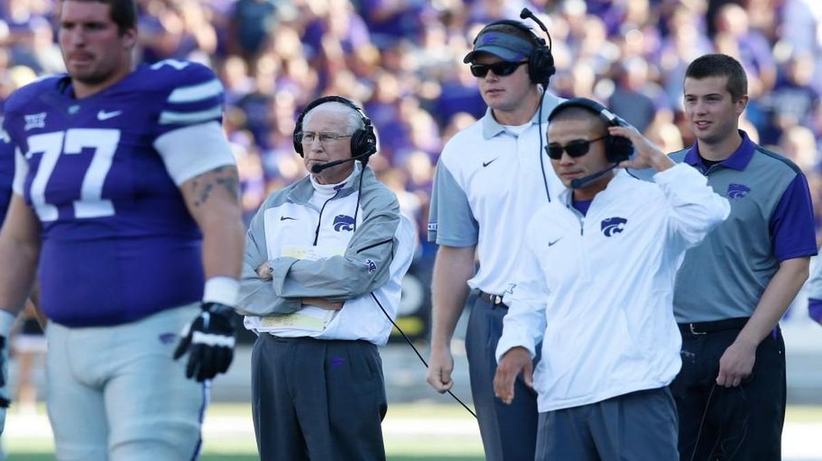 
Kansas State coach Bill Snyder (center) said he hopes to take advantage of the off week after the Wildcats’ win over Louisiana Tech on Saturday.

