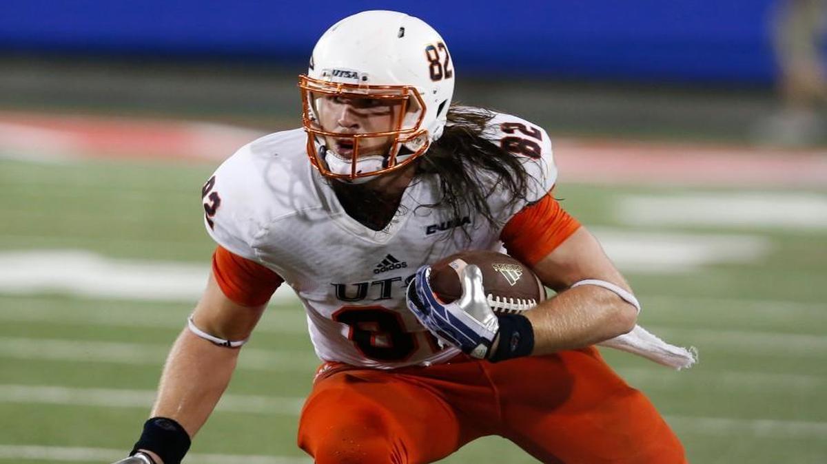 
UTSA tight end David Morgan runs after a catch against Arizona last Thursday.
