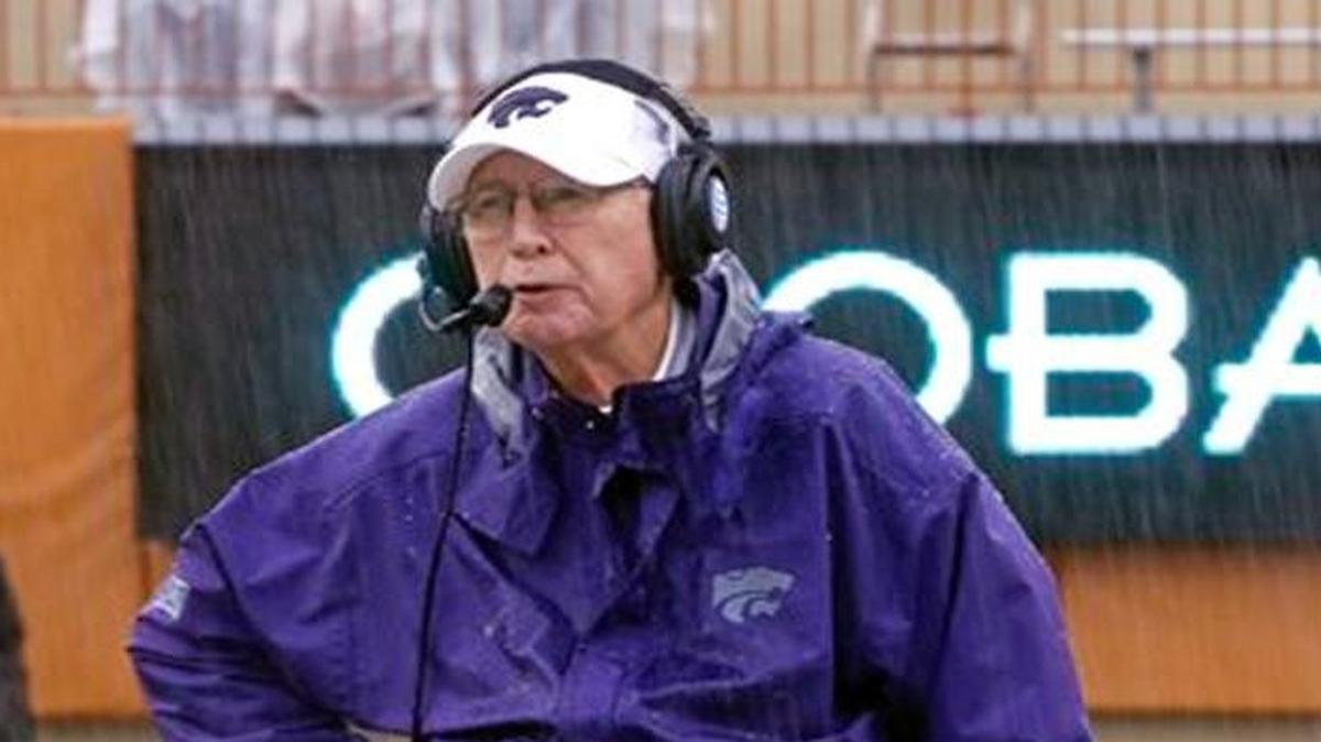 Kansas State coach Bill Snyder looked on as rain fell in the second half of Saturday’s game against Texas in Austin, Texas. The Wildcats lost to the Longhorns 23-9.