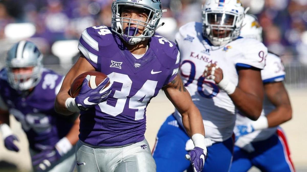 K-State running back Alex Barnes broke free for a long run against Kansas on Nov. 26.