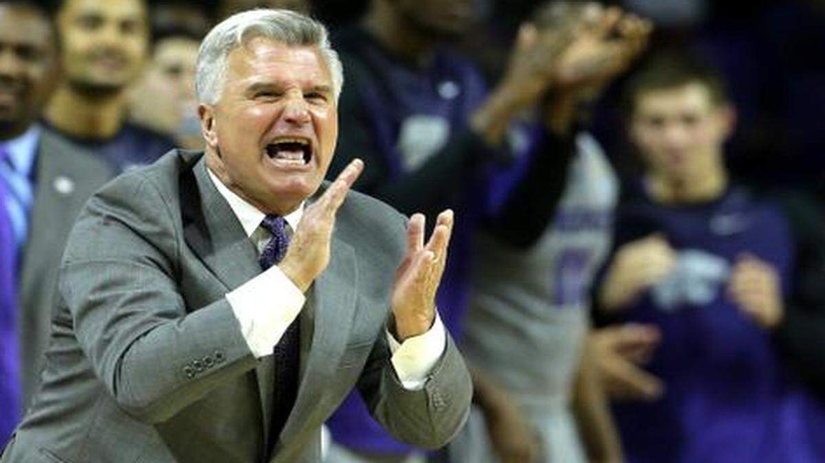 
Kansas State coach Bruce Weber talks to his team during the Dec. 2 game against Nebraska-Omaha.
