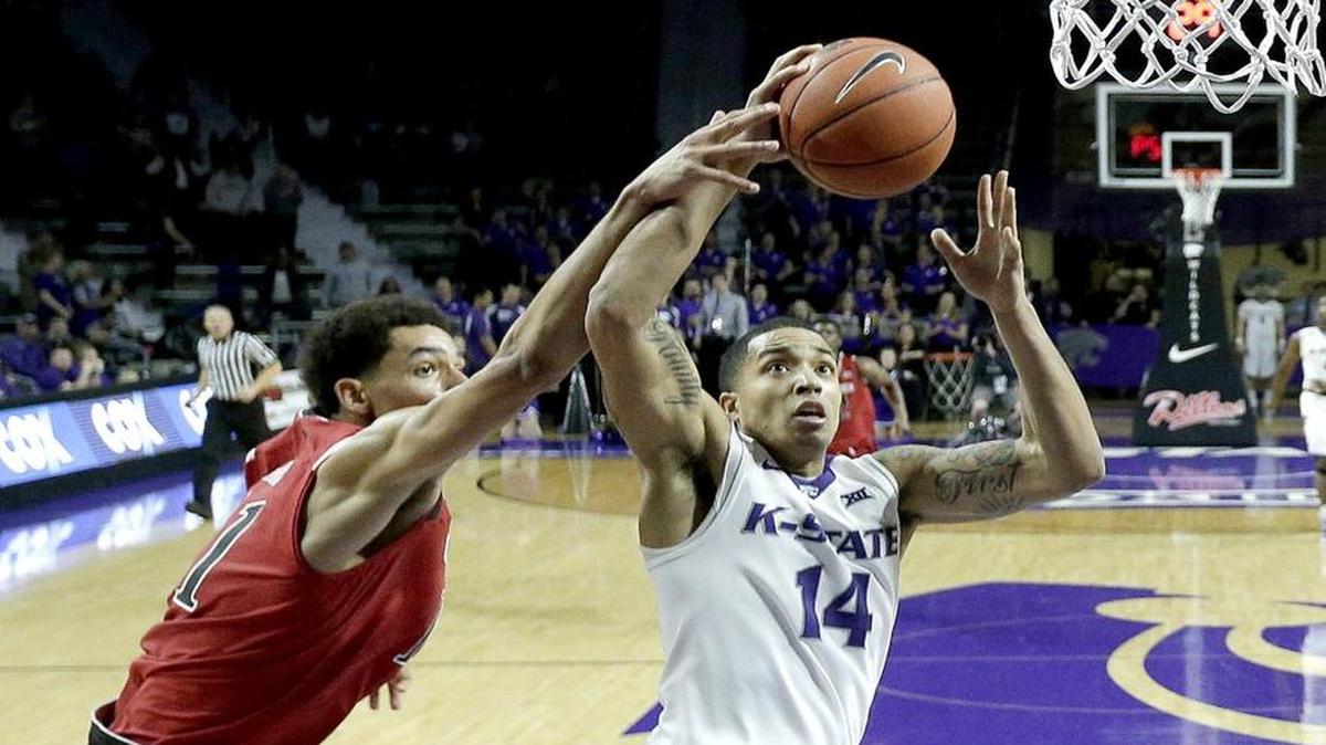 Justin Edwards (right) is averaging 12.4 points per game this season for Kansas State.