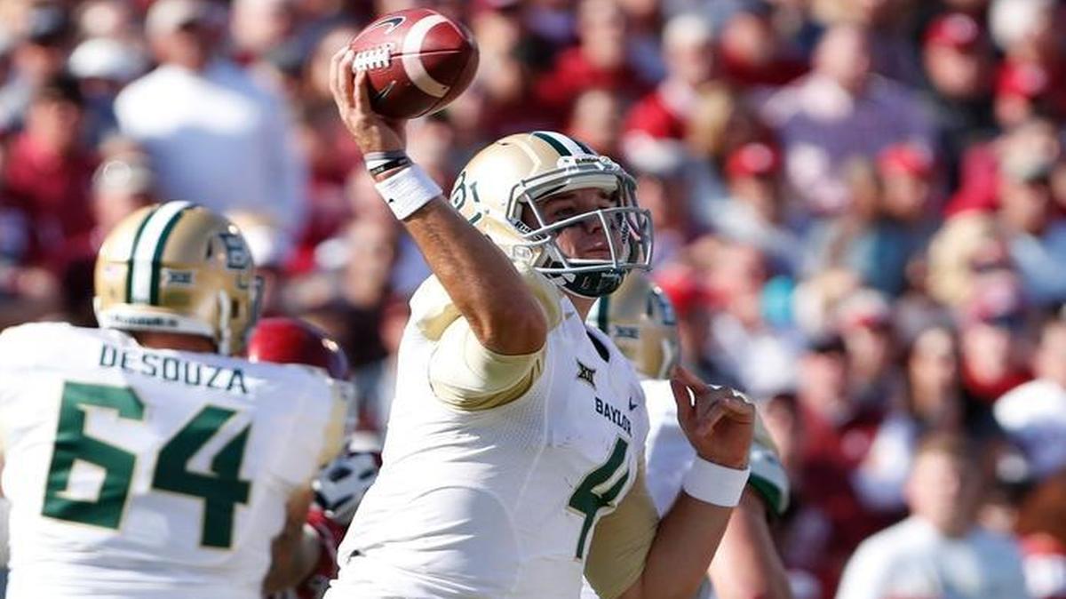 Baylor quarterback Zach Smith passes against Oklahoma on Nov. 12. He’s expected to get the start Saturday against Kansas State.