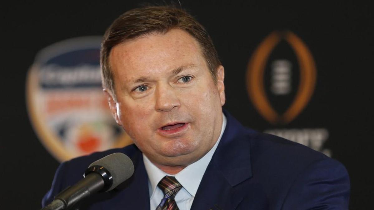 Oklahoma football coach Bob Stoops.