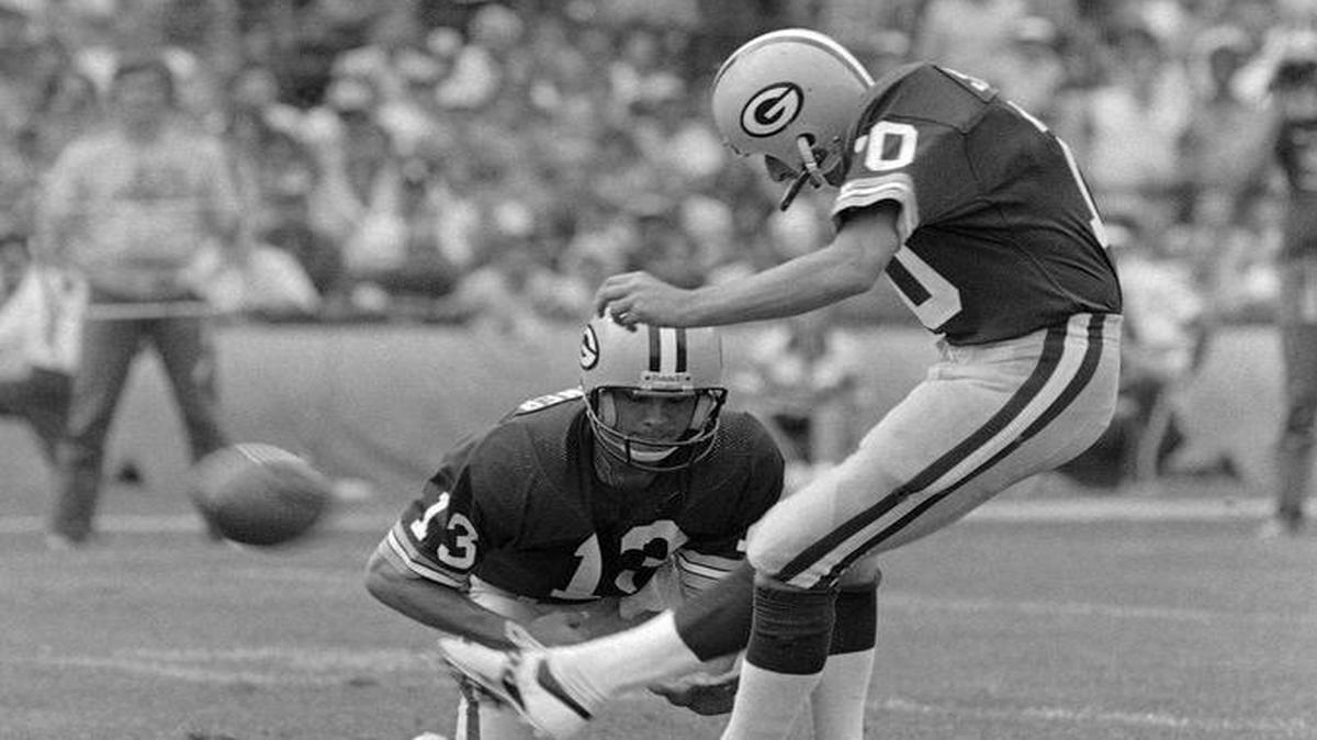 Former KU punter Bucky Scribner was the holder for former Chiefs kicker Jan Stenerud when both played for the Packers in 1993.
