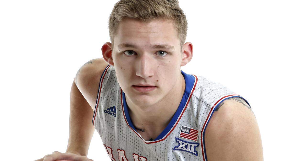 Evan Maxwell, a 6-foot-10 forward, will have to sit out of games this season after transferring from Liberty.