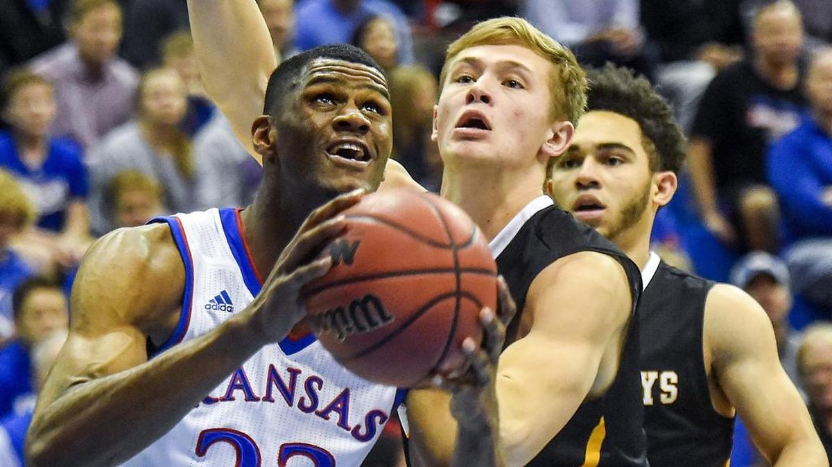 Kansas freshman Billy Preston (left) is expected to be back in the lineup when the Jayhawks face Kentucky on Tuesday at the Champions Classic in Chicago.