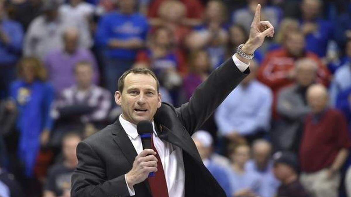
New KU football coach David Beaty will start Wednesday on a seven-event tour to reach out to fans.


