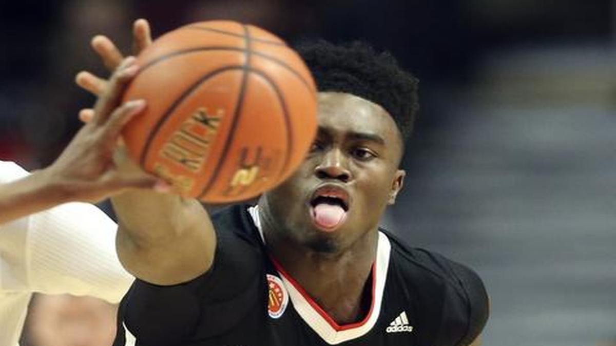 
Jaylen Brown (right) reportedly has excluded Kansas from his final list of schools.
