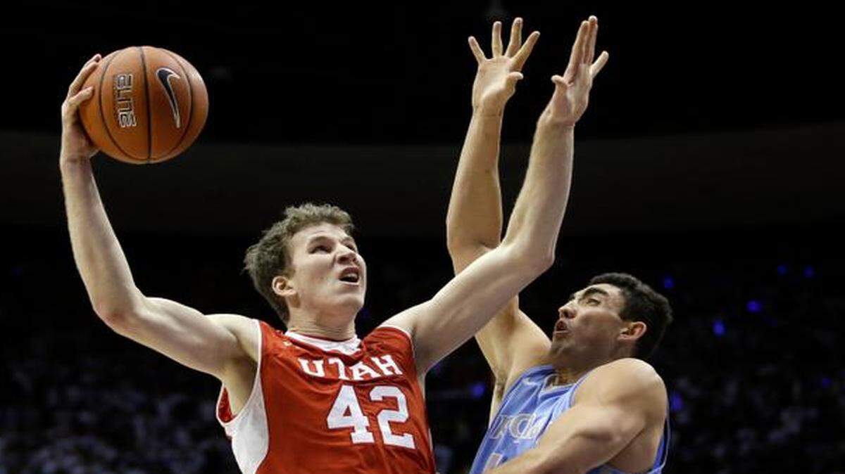
Utah forward Jakob Poeltl is averaging 11.3 points, 9.3 rebounds and 2.9 blocks per game.
