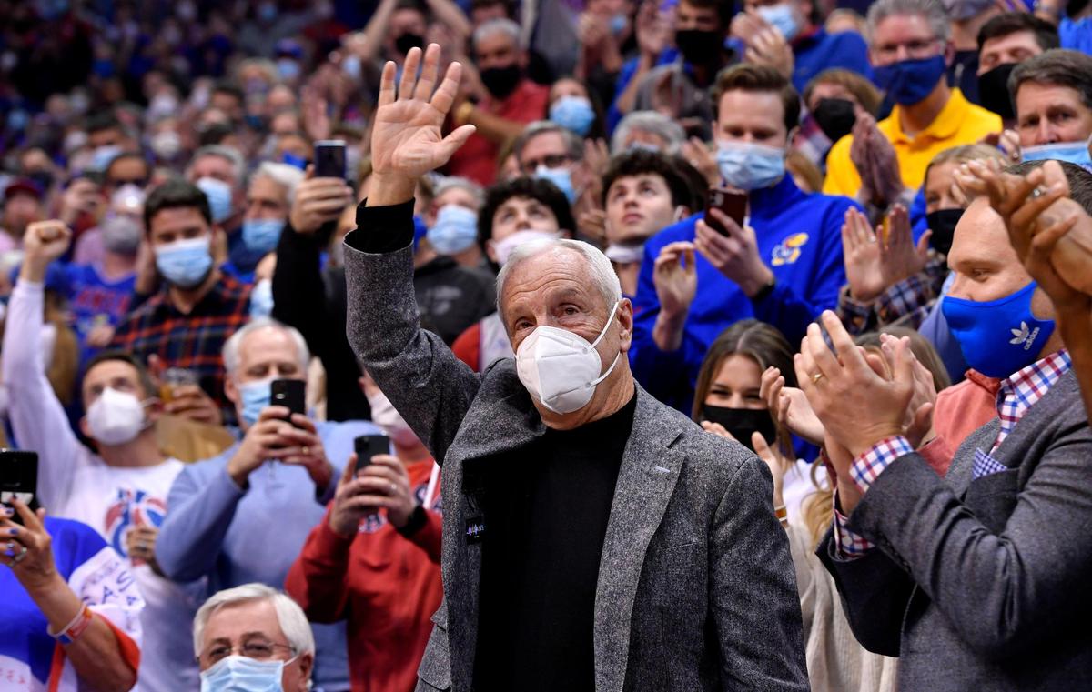 Former Kansas coach Roy Williams paid a visit to Allen Fieldhouse on Tuesday night for the Jayhawks men’s basketball game against Iowa State. He received a standing ovation during the first media timeout during the first half.