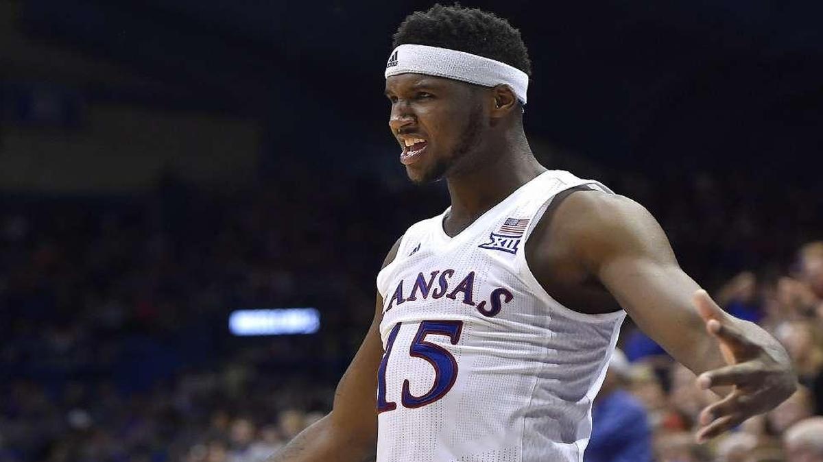 Carlton Bragg did not start Friday and played only 12 minutes in Kansas’ 95-57 win over UNC Asheville.