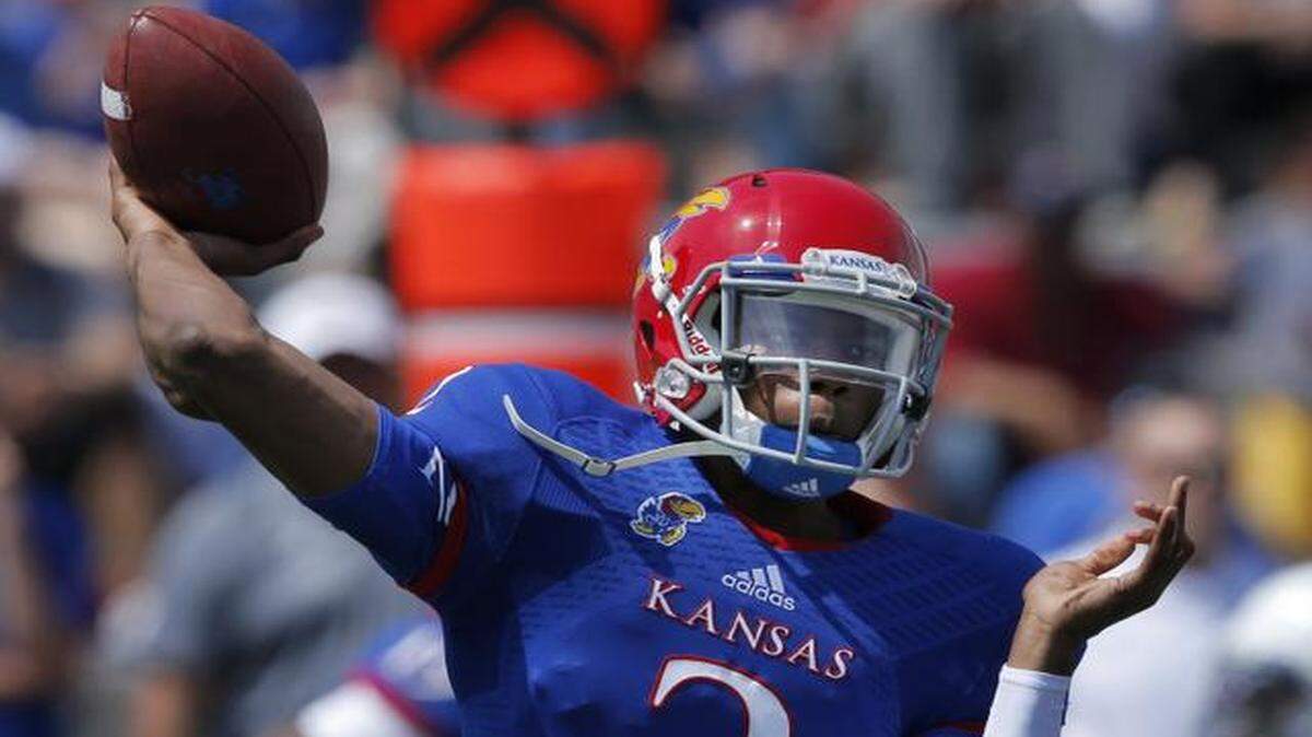 
Kansas quarterback Montell Cozart.

