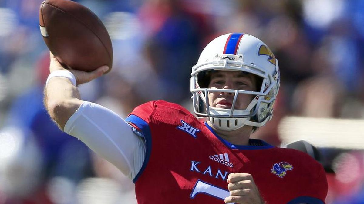 Kansas quarterback Peyton Bender