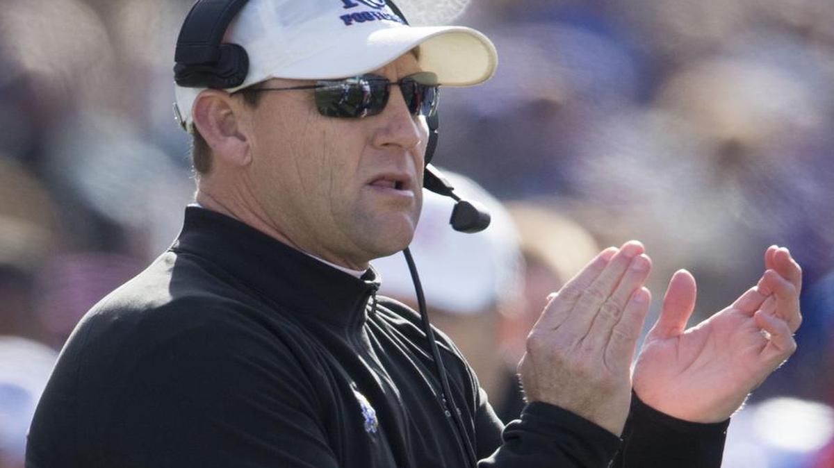 Kansas football coach David Beaty’s recruiting class for 2018 grew Monday when Wichita offensive lineman Mac Copeland announced his commitment on Twitter.