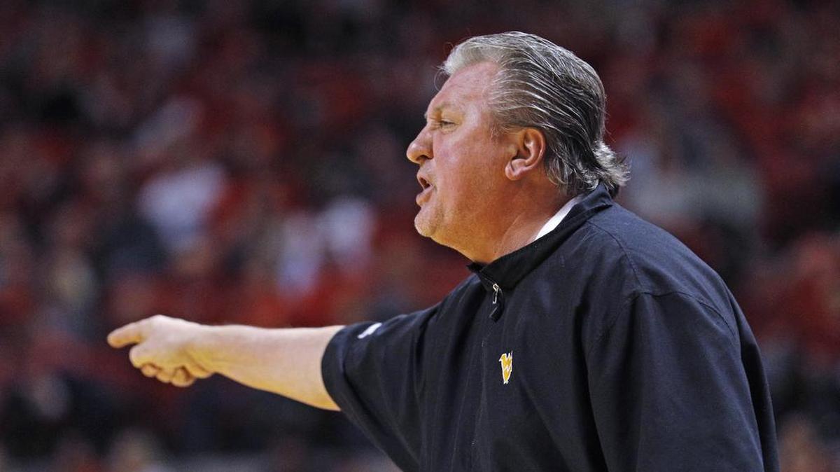 Bob Huggins’ West Virginia team is coming off a tough 72-71 loss at Texas Tech on Saturday. The Mountaineers will play host to Kansas at 8 p.m. Monday.