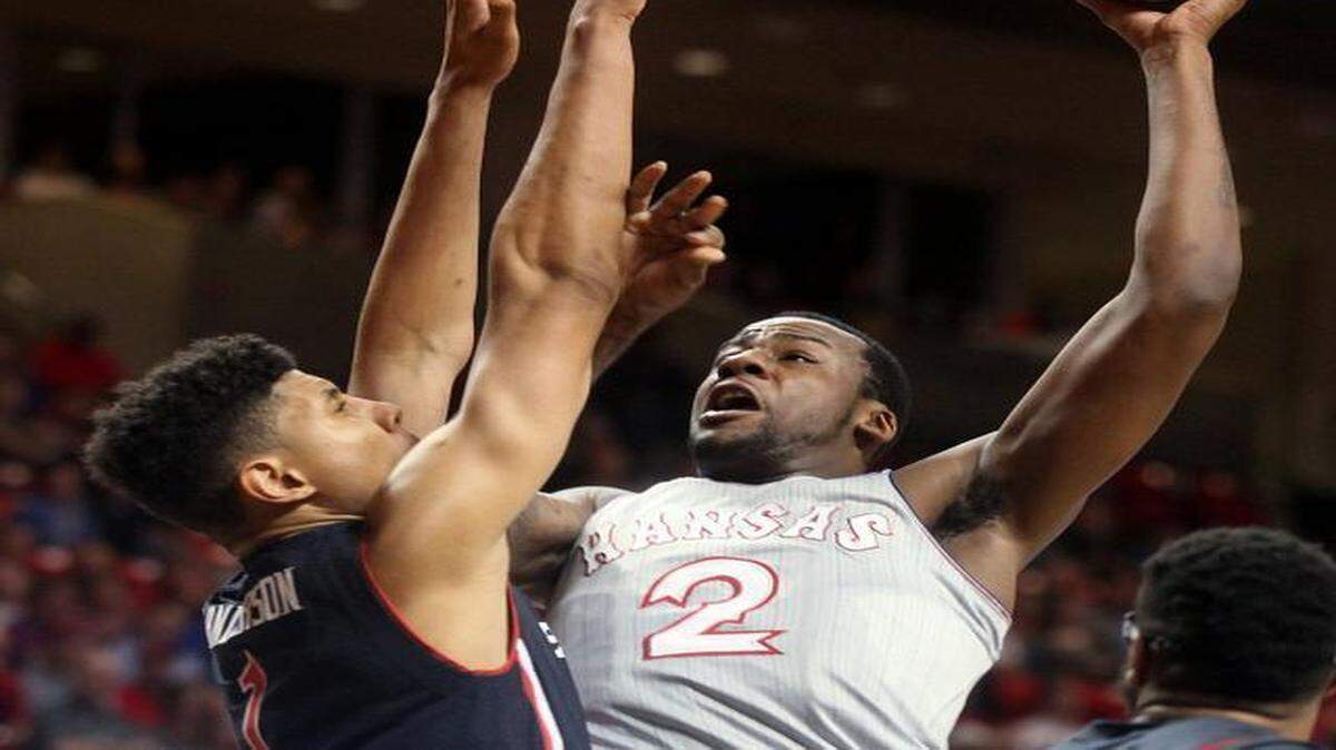 
Kansas’ Cliff Alexander took a shot against Texas Tech’s Isaiah Manderson during a game earlier this month.
