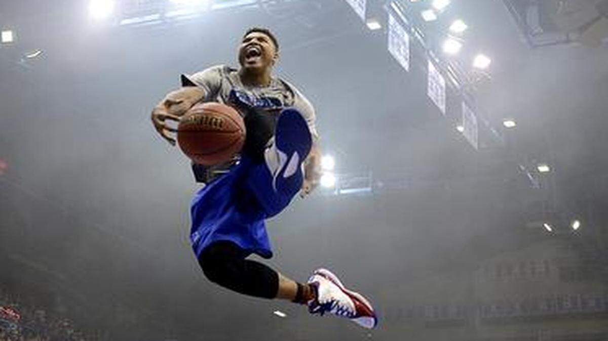 
KU freshman Kelly Oubre Jr. thinks of his trademark hair as part of his “brand.” “I just like to be unique,” he said.
