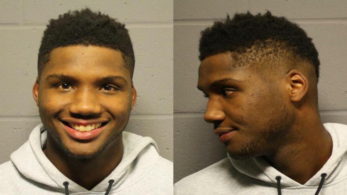 Carlton Bragg booking photo