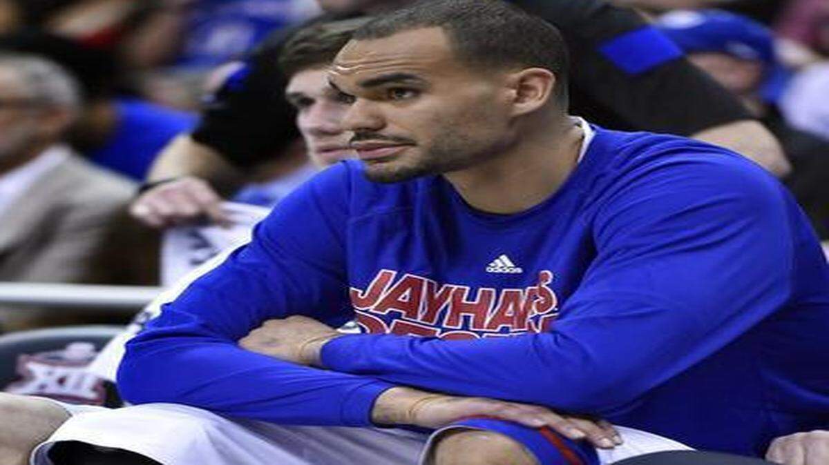
Perry Ellis’ injured knee kept him out of the Jayhawks’ game Thursday against TCU.
