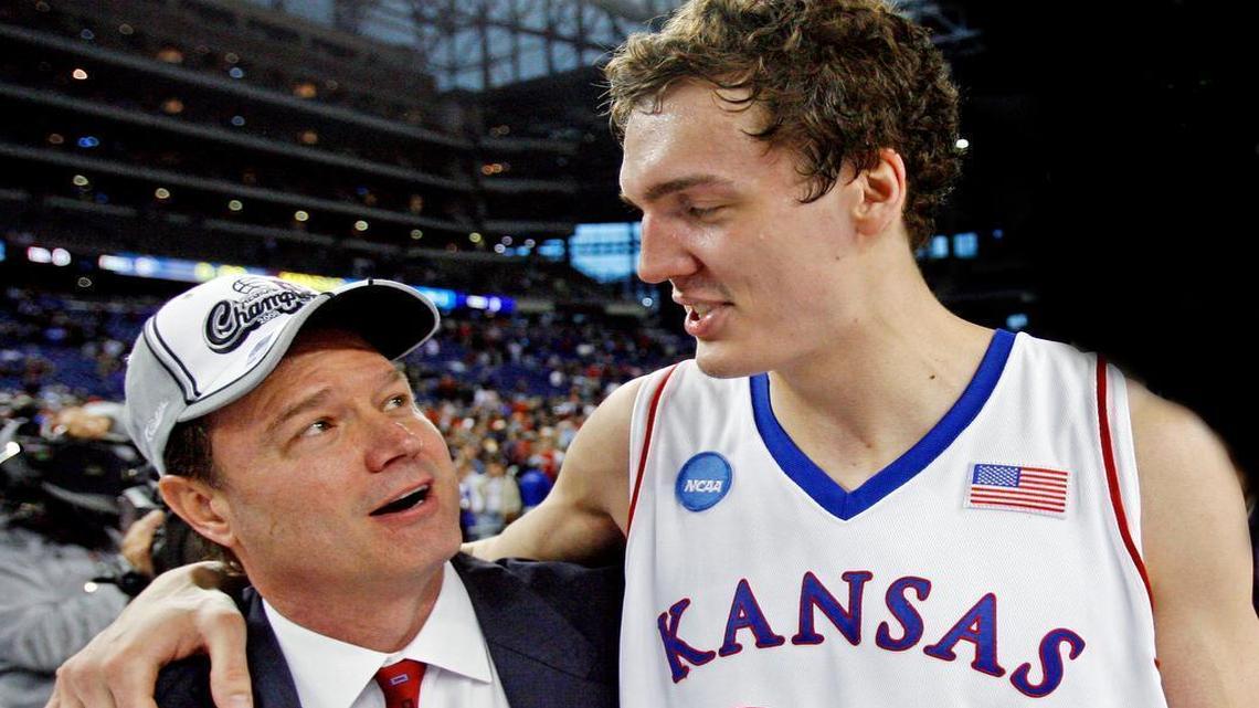 
Center Sasha Kaun (right) helped coach Bill Self and Kansas win the national title in 2008.
