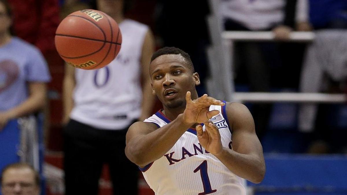 Kansas’ Wayne Selden has had a hot hand from three-point range this season.