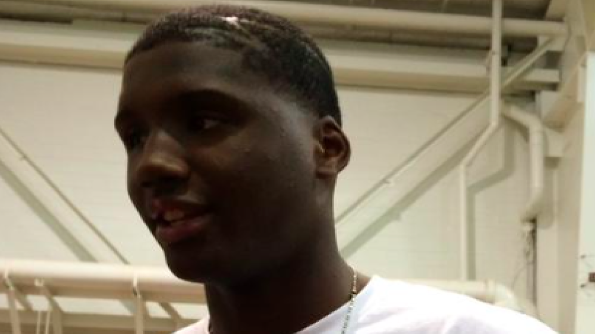 
Carlton Bragg
