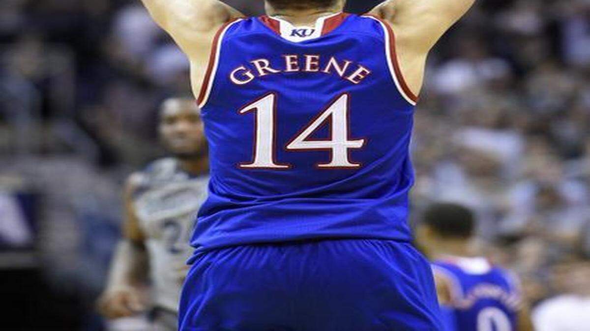 
Kansas guard Brannen Greene signaled that he had made a three-pointer during a game earlier this season.
