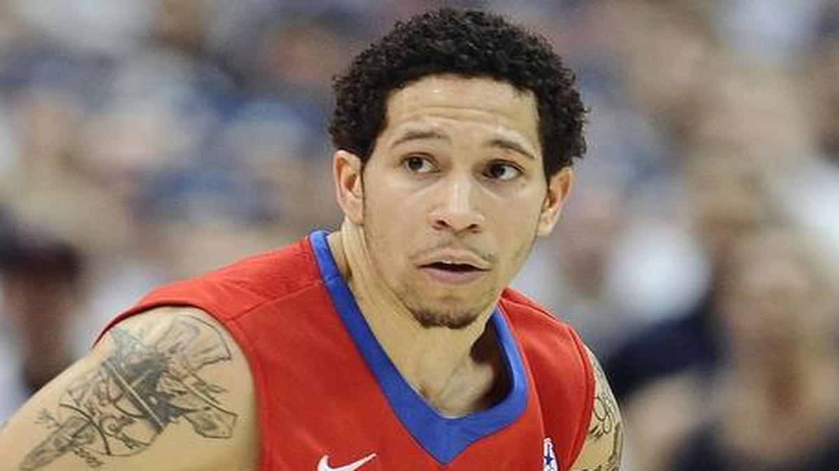 
Thanks to an unusual loan agreement between coaches Larry Brown and Bill Self, SMU guard Nic Moore, the reigning American Athletic Conference player of the year, will play for Kansas this summer as the Jayhawks represent the United States at the World University Games in South Korea.
