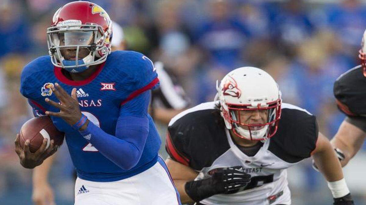 
Kansas Jayhawks quarterback Montell Cozart.
