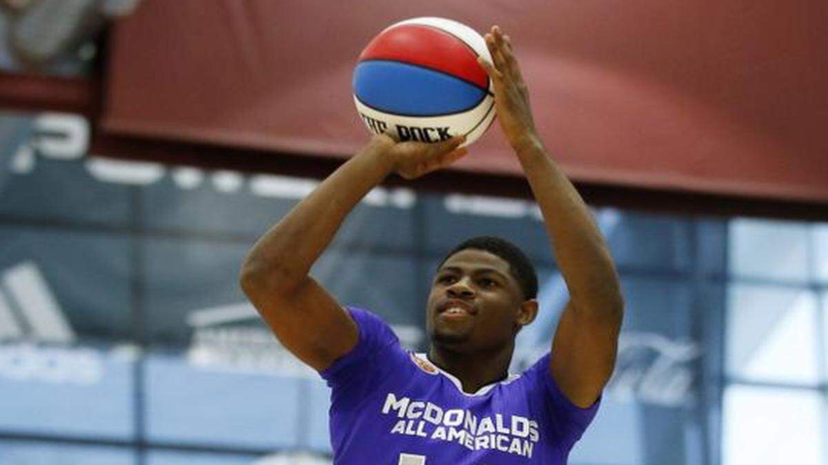 
Malik Newman of Jackson, Miss., announced Friday he will play in college at Mississippi State.
