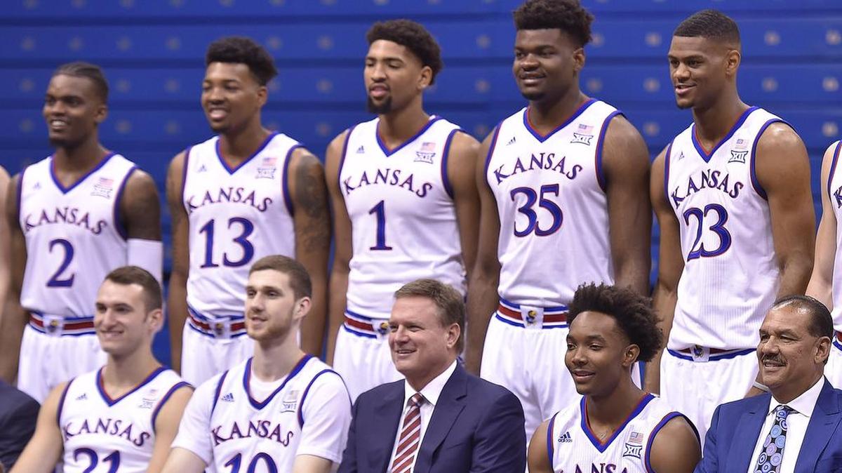 Will Vernon Carey, the No. 1-ranked high school player in the recruiting class of 2019, be posing for a Kansas team photo like this year’s Jayhawks? Carey has included Kansas on his list of eight schools.