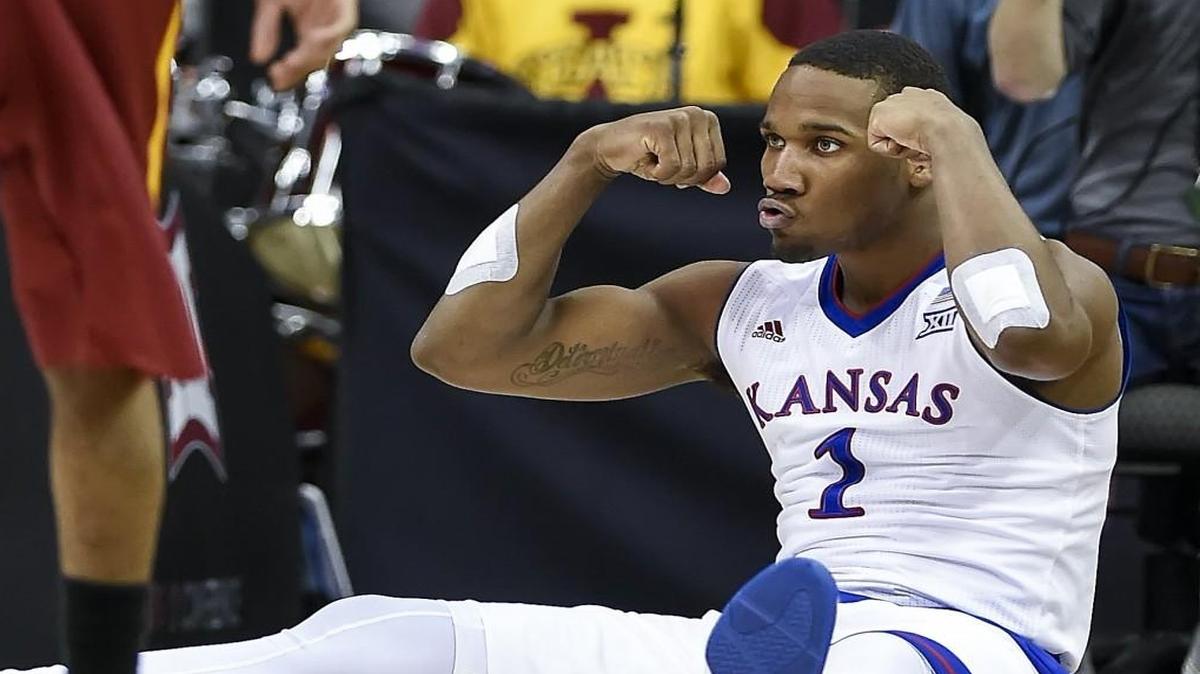 Wayne Selden Jr. and the rest of the Jayhawks didn’t fall far in the AP rankings following their loss to Michigan State last week.
