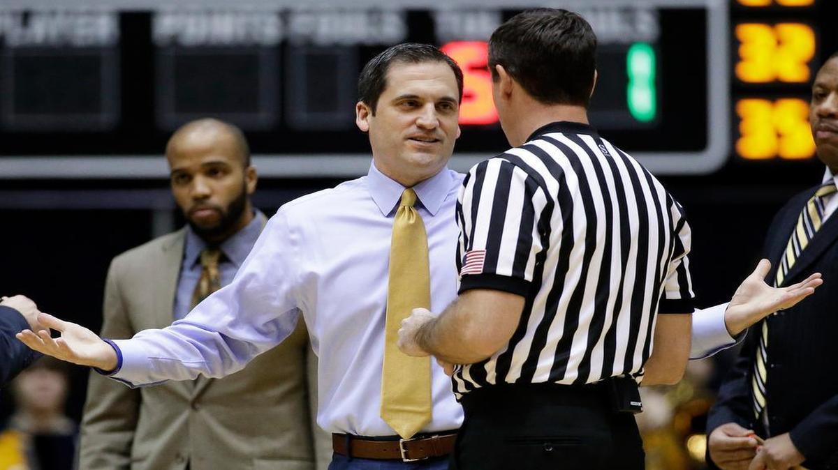 
Murray State coach Steve Prohm pleaded his case with an official in the first half against Belmont in the final of the Ohio Valley Conference tournament on March 7 in Nashville, Tenn.
