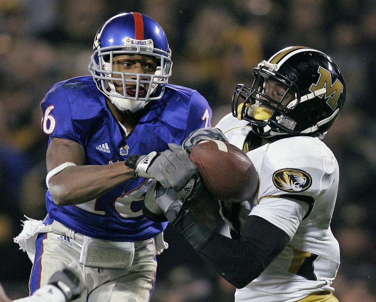 KU cornerback Chris Harris broke up a pass intended for Mizzou wide receiver Jeremy Maclin.