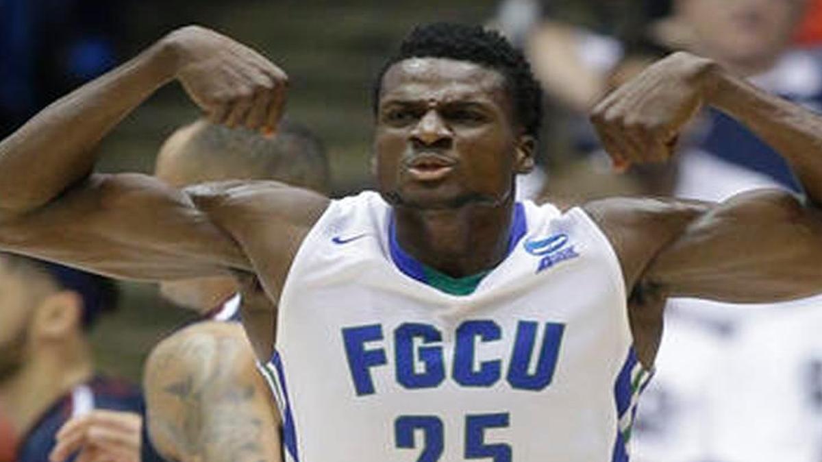Marc Eddy Norelia, who scored 20 points, and Florida Gulf Coast flexed their muscles in a 96-65 win over Fairleigh Dickinson on Tuesday.