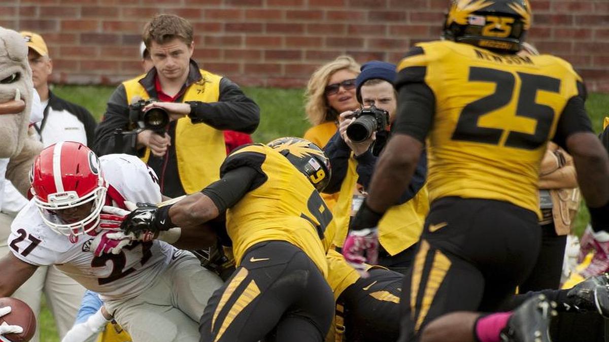 
Mizzou linebacker Donavin Newsom, right, is hoping to make more of an impact for the Tigers this season.
