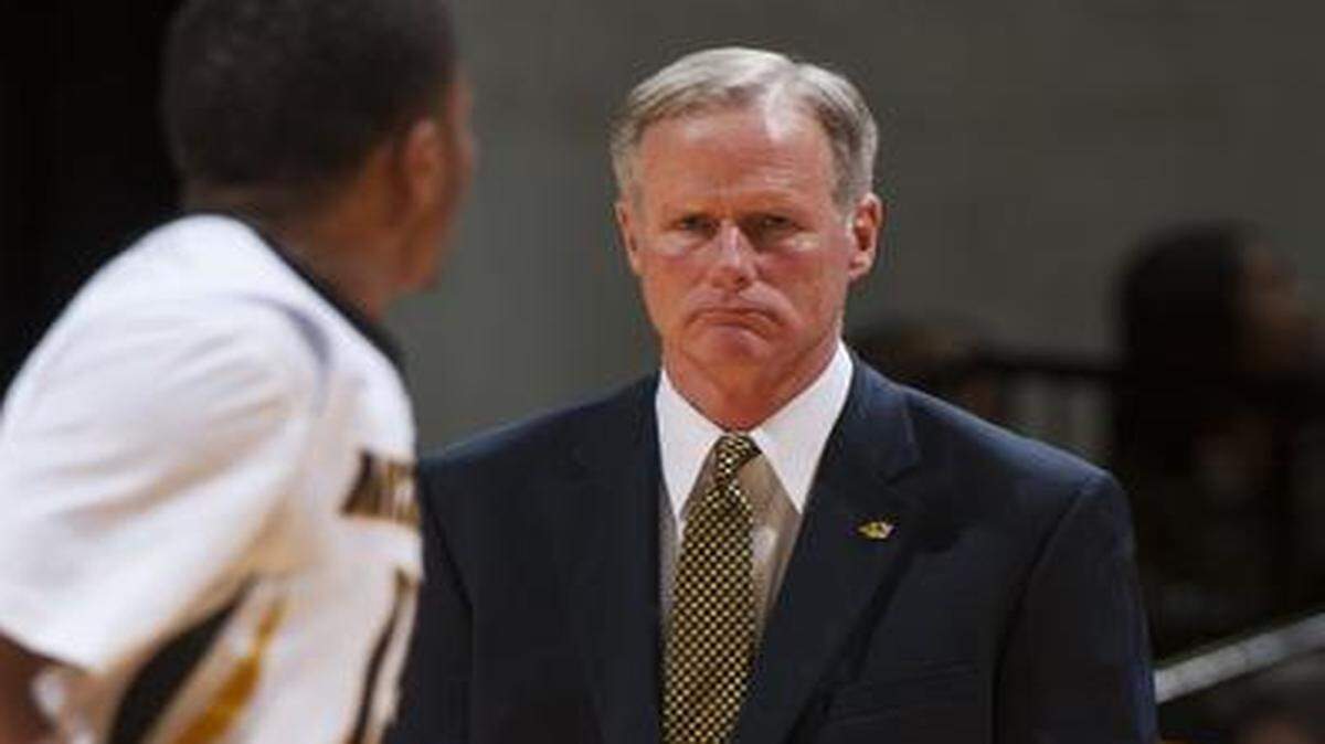 
Missouri coach Kim Anderson (right) has had to deal with some flux in the availability of players at mid-season.


